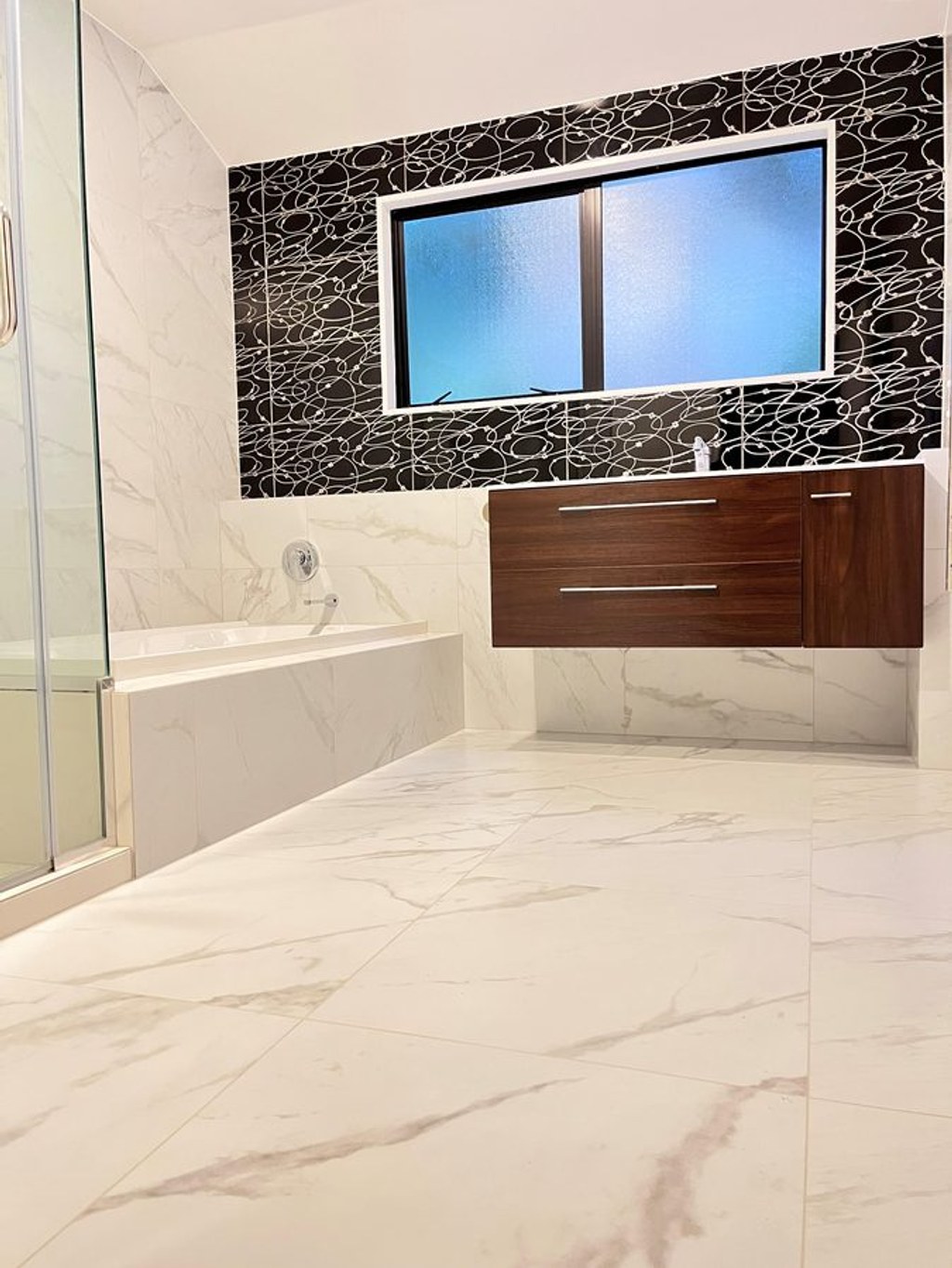 Bathroom wall and floor tiling by Bosen Tiling